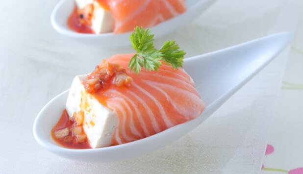 ノルウェーサーモンのぴり辛やっこ