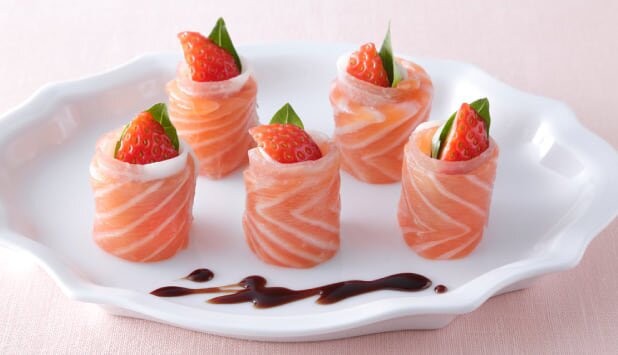 ノルウェーサーモンとイチゴのアンティパスト