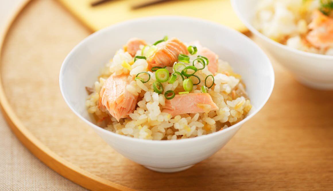 ノルウェーサーモンの炊き込みご飯 