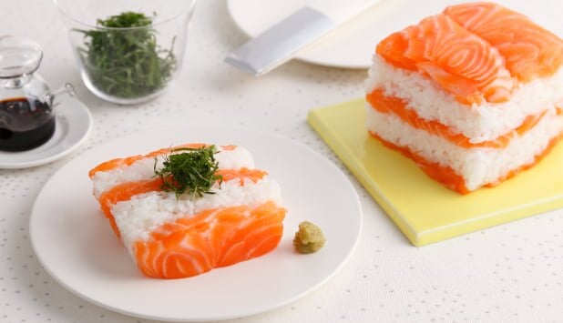 サーモンの紅白ずし