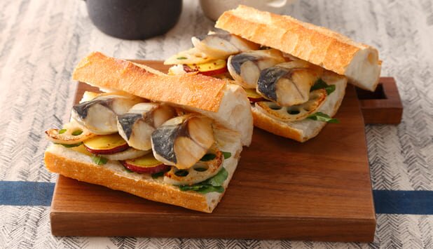 塩さばと秋野菜のマリネサンド