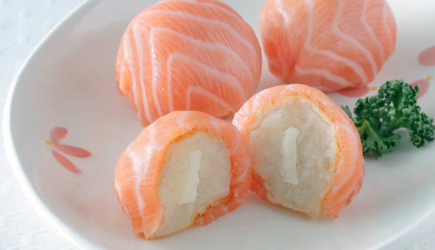 ノルウェーサーモンのチーズ入りコロッケ