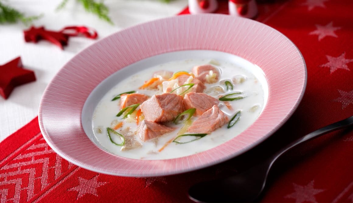 ノルウェーサーモンのスープ（フィスクスッペ）