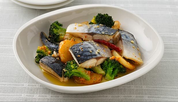 ノルウェー塩さばのアヒージョ風