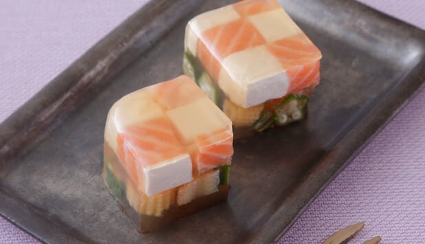 ノルウェーサーモンの紅白テリーヌ